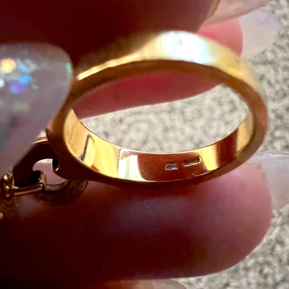 Bvlgari Signature Gold Ring - Authentic - Picture 7 of 8